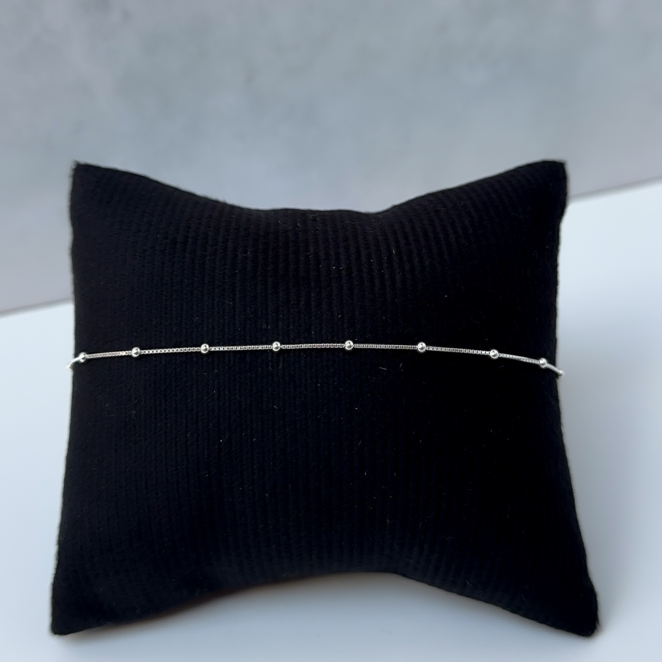 Pulseira Bolinhas V12