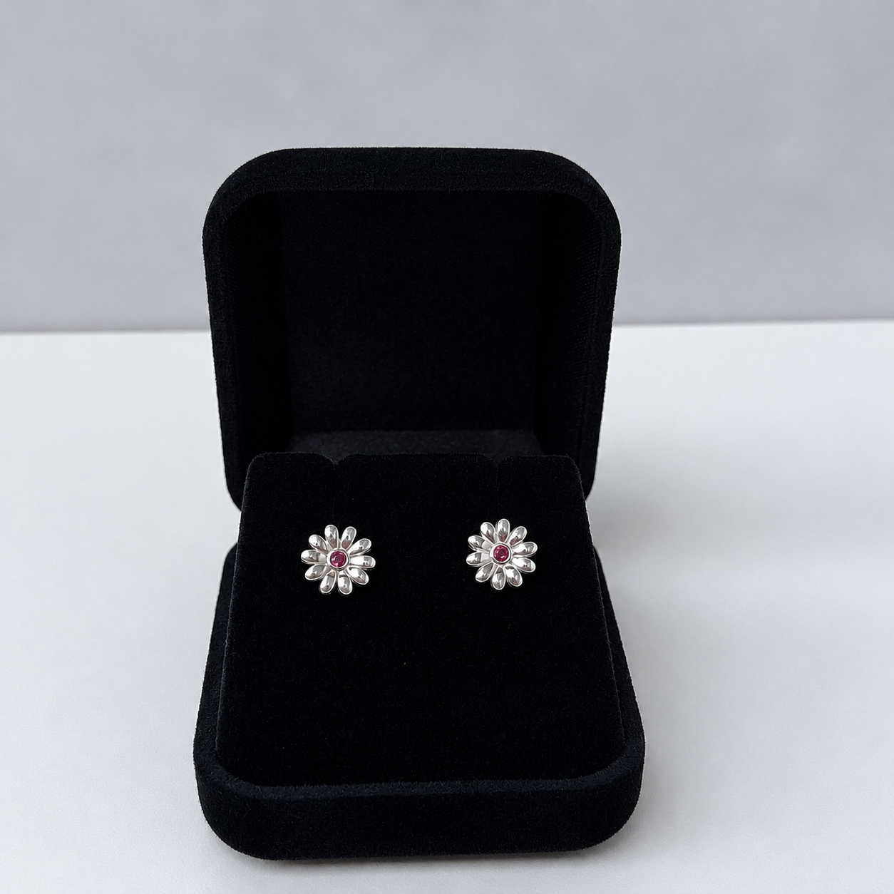 Brinco Flor Pedra Rosa